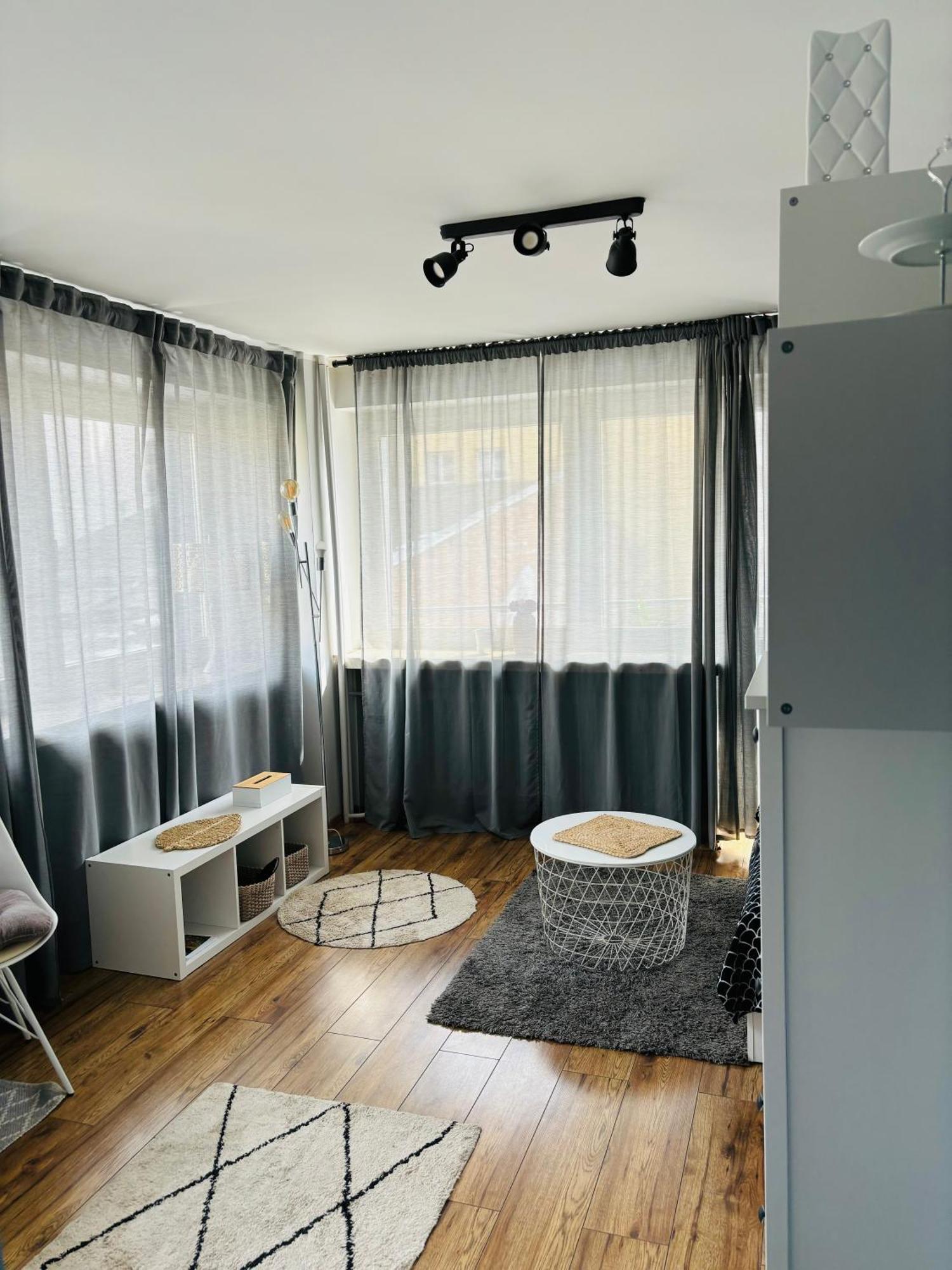 Coco Christina 1 Apartment Warsaw Exterior photo